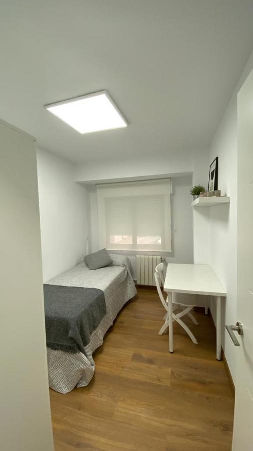 Piso Nuevo Bien Situado En Santander Apartment Exterior foto